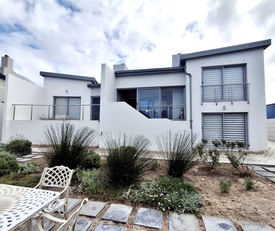 4 Bedroom Property for Sale in Struisbaai Western Cape